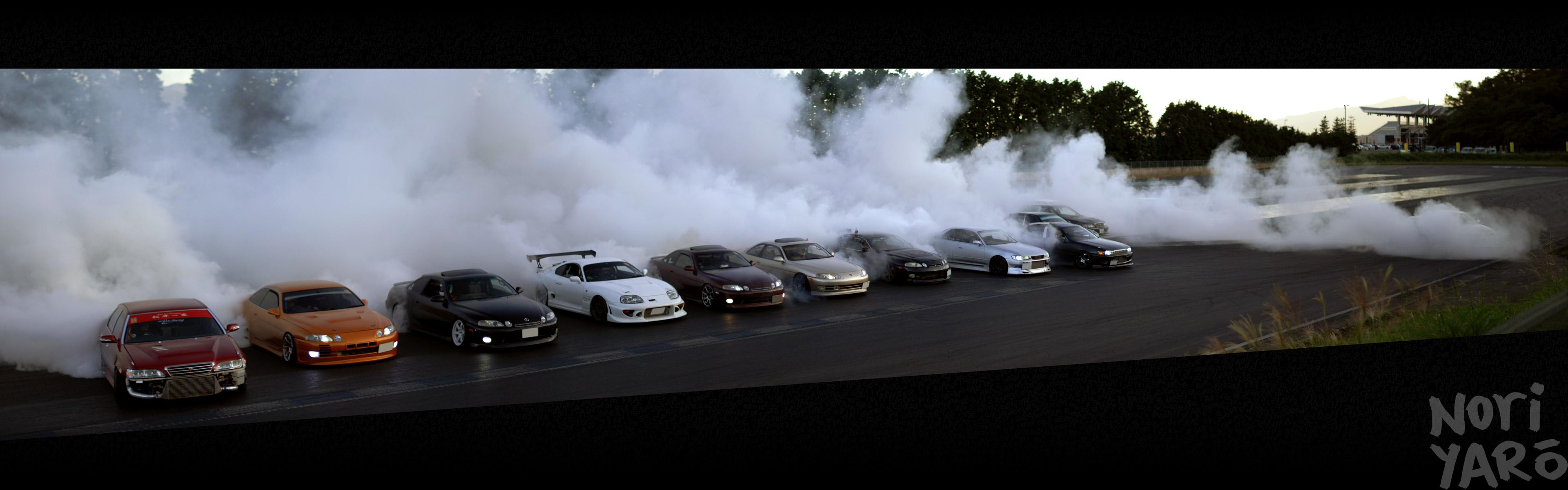 noriyaro_toyota_burnout_3840x1200.jpg