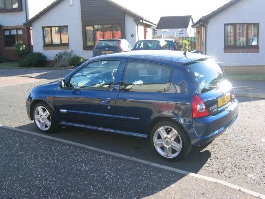 normal_clio5.webp