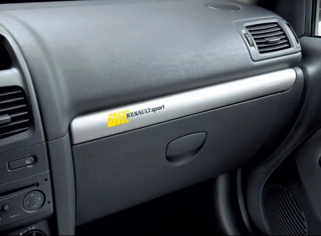 normal_clio_rs_team_4.webp