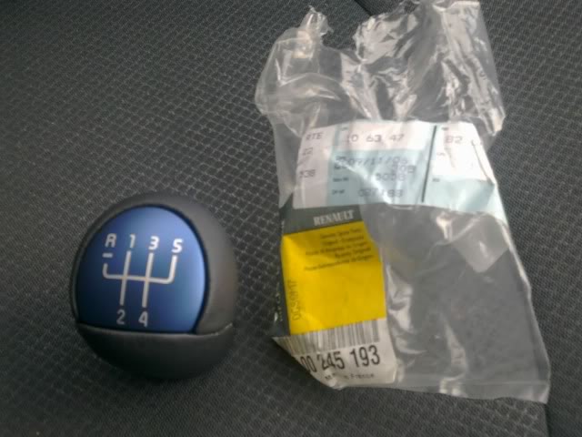 Renault sport deals gear knob