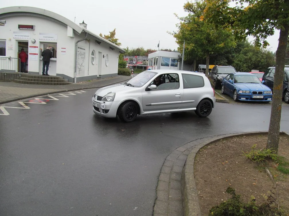 Nurburg04101330_zps93c5e6ba.webp