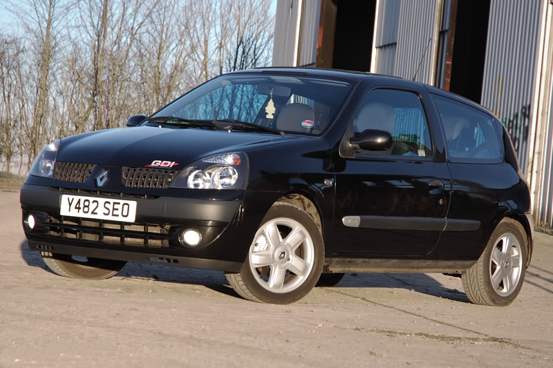 OldClio.jpg