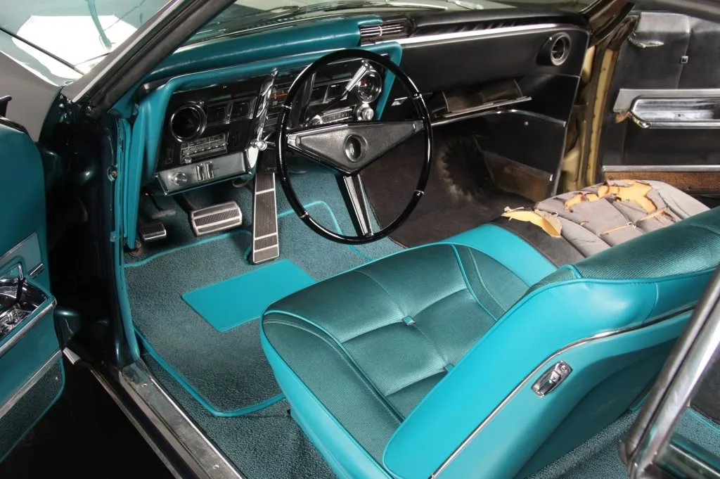 oldsmobiletoronadohalfa-2.webp