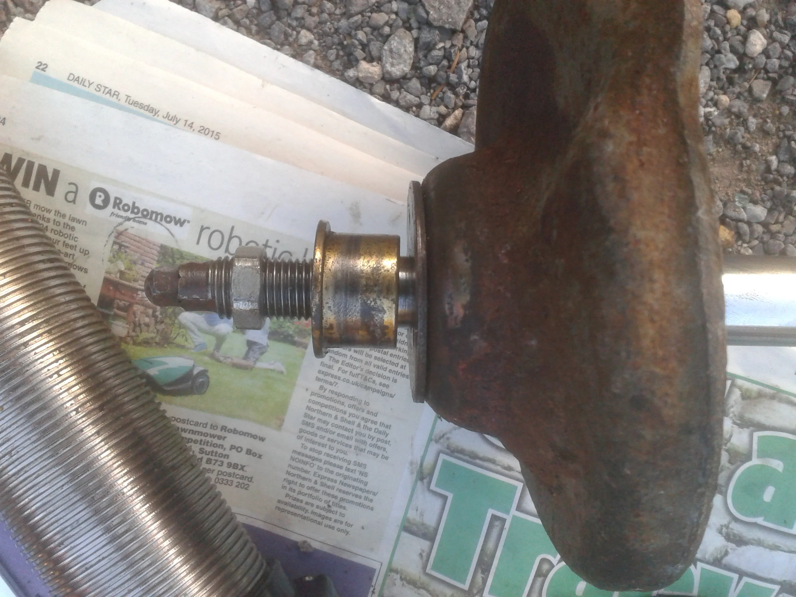 Original nut & spacer 2015-07-19 19.44.45.webp