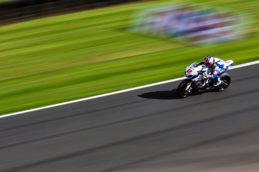 Oulton+Park+-+British+super+bikes-37.jpg