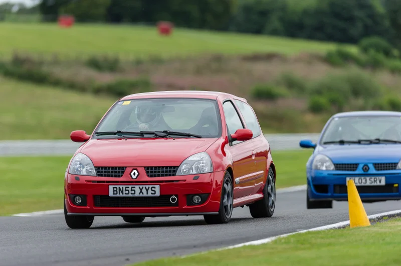 oulton2012-270.webp
