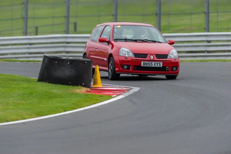 oulton2012-404.webp