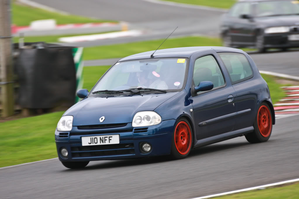 Oulton6.jpg Oulton6.jpg