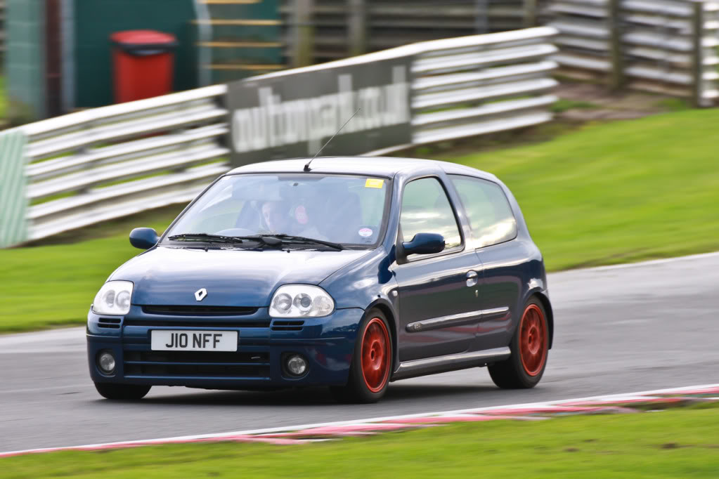 Oulton8.jpg Oulton8.jpg