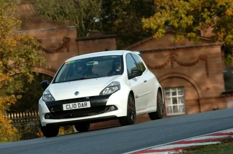 OultonPark004.webp