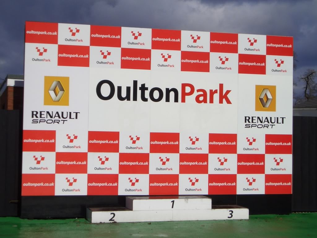 oultonpark039.jpg