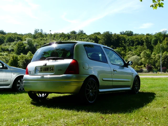 p1000836y-11555aa.webp