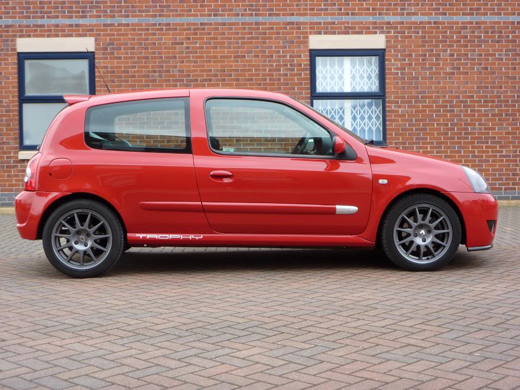 renault clio trophy photoshop