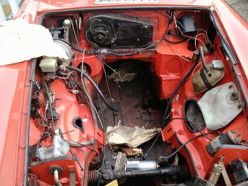 P1733_28-04-10.webp