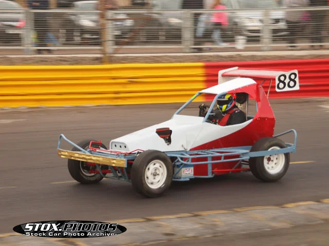 P5233668%20copy_zpsyewevoye.webp