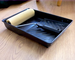 paint-roller-tray.jpg paint-roller-tray.jpg