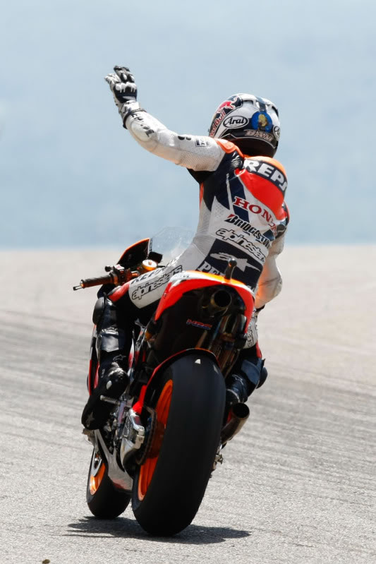pedrosa_10gp04_2631_an.jpg