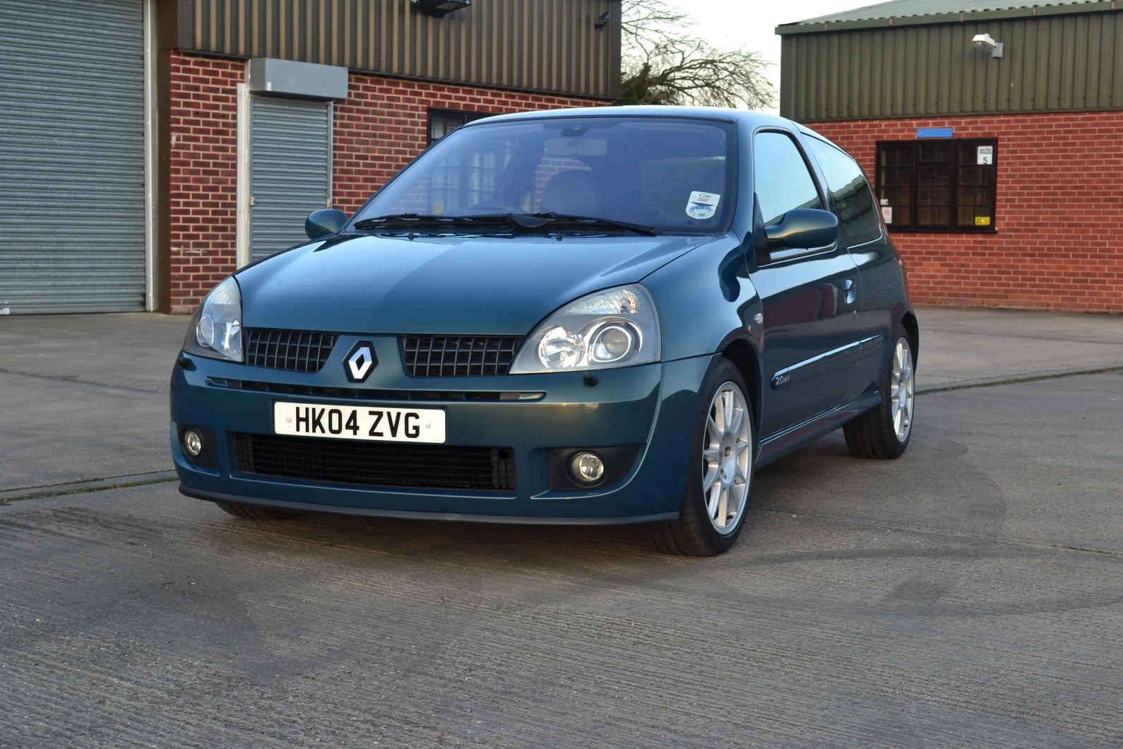 Petrolbluefront.webp