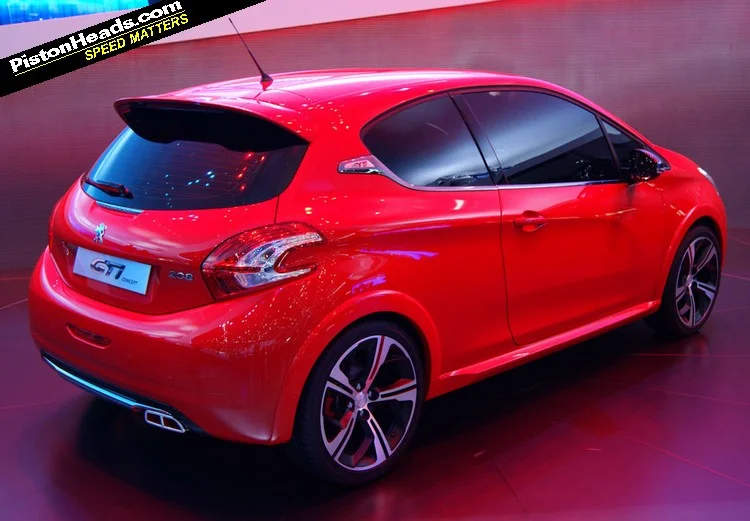 Peugeot_208_GTi_Concept-L.webp