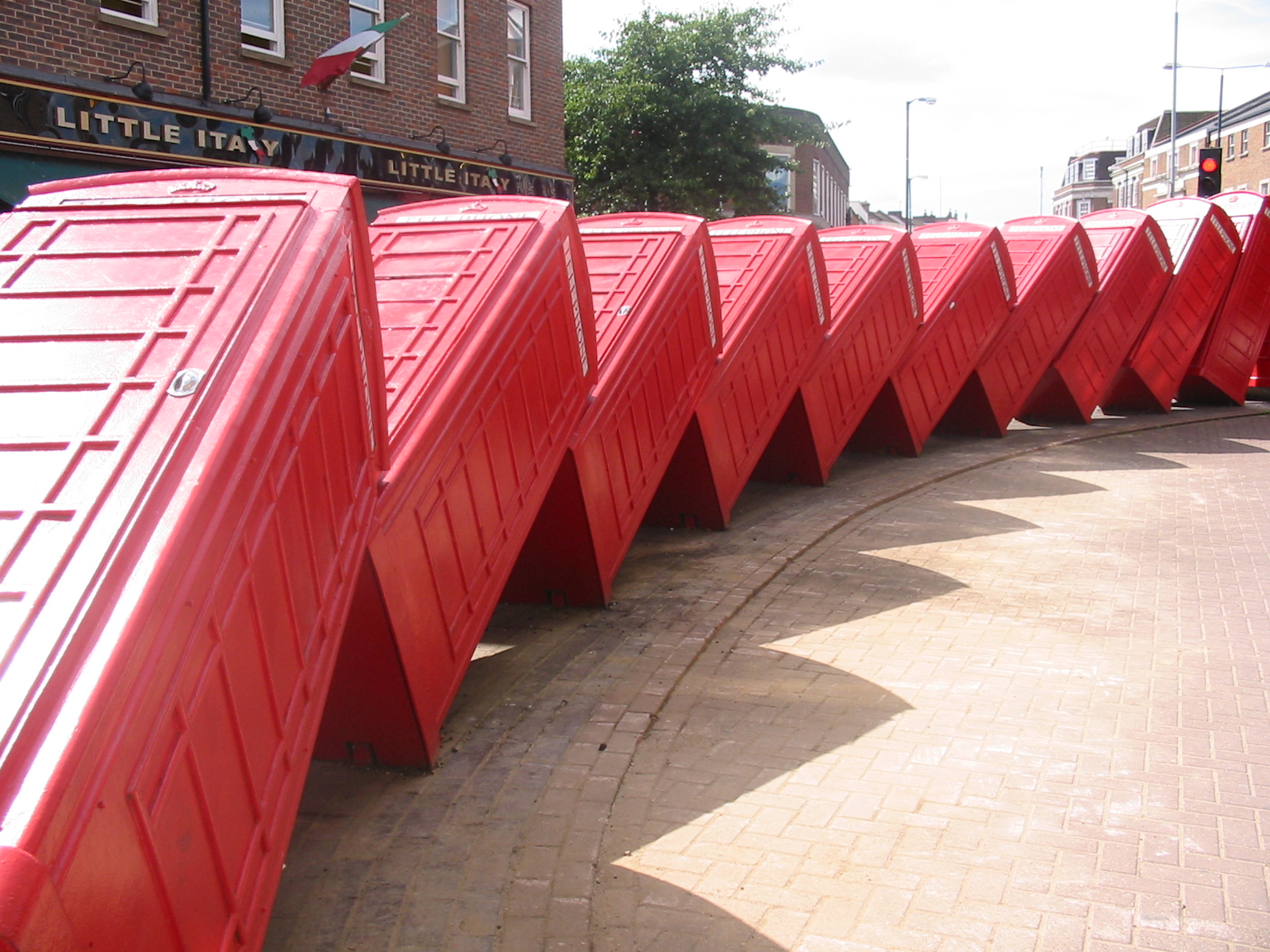 phoneboxes-phone-box-red-stacked-domino-in-London-Kingston-England-RF.jpg