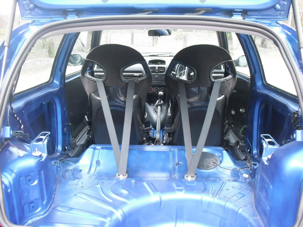 Picturecar013.webp