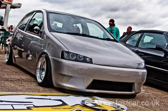 players_4_vw_show2040.webp