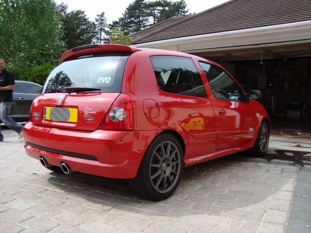 porscheclio040.jpg porscheclio040.jpg