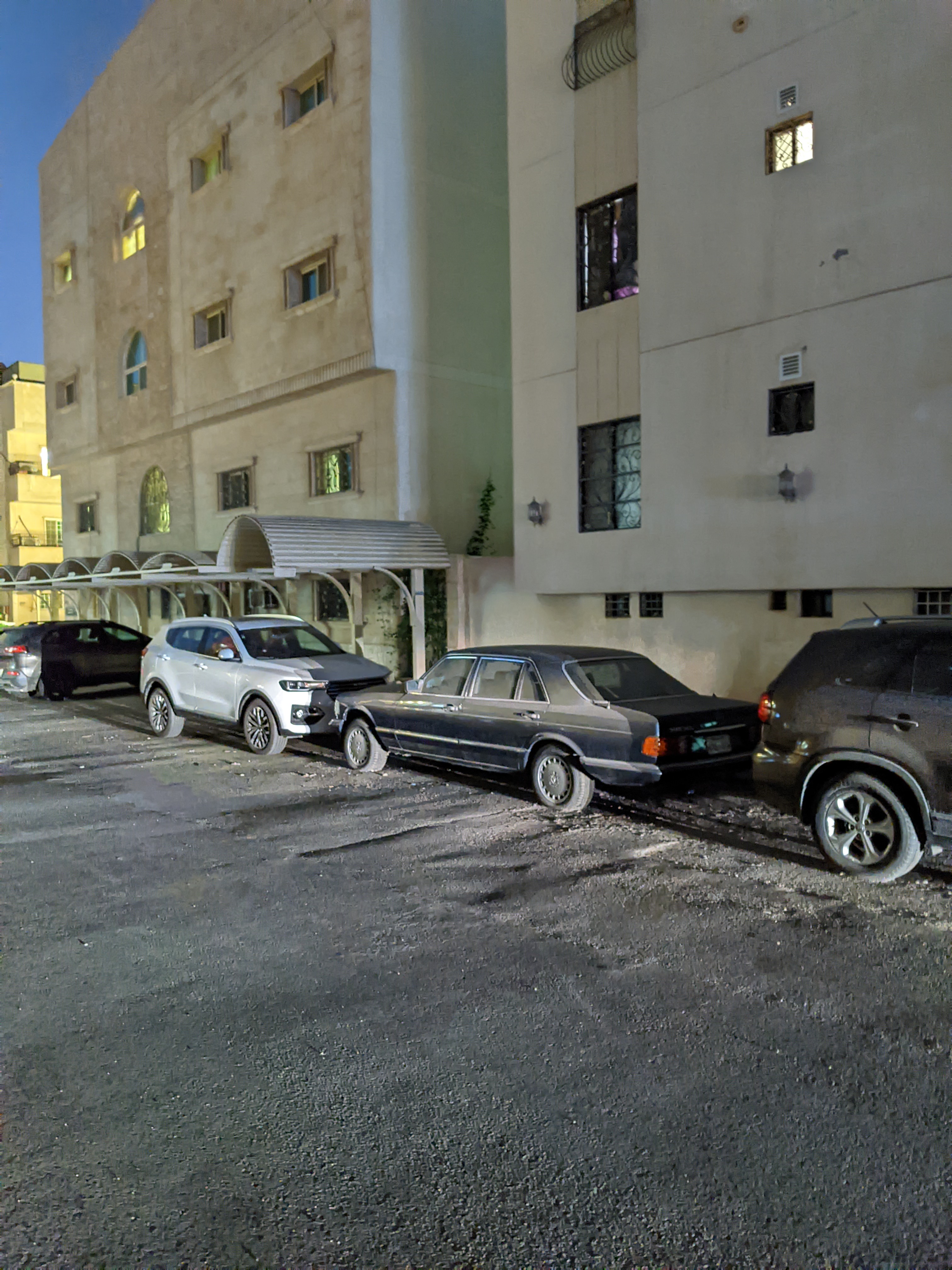 PXL_20211222_162654309.NIGHT.jpg