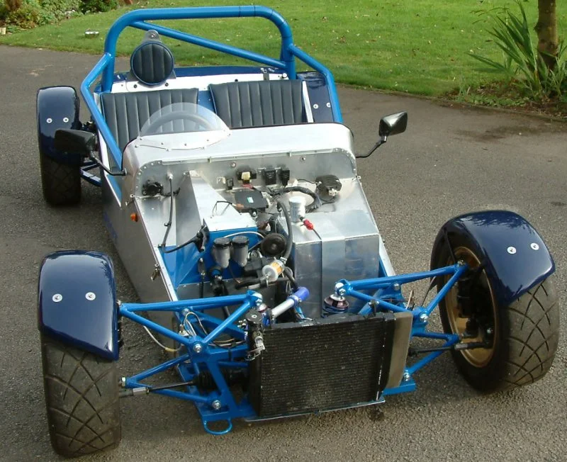 r1ot-open-front.webp