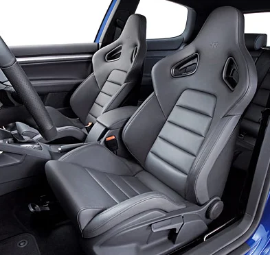 r32-black-leather-seats.webp