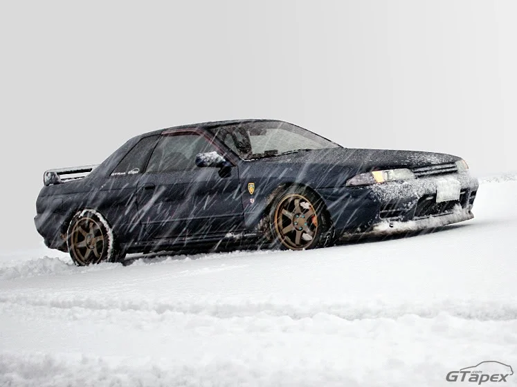 R32-SN-032.webp