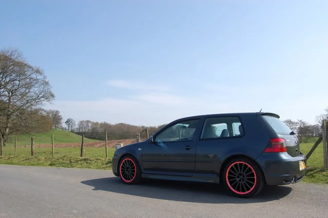 R32.webp