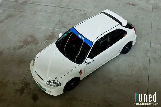 r8_16.webp