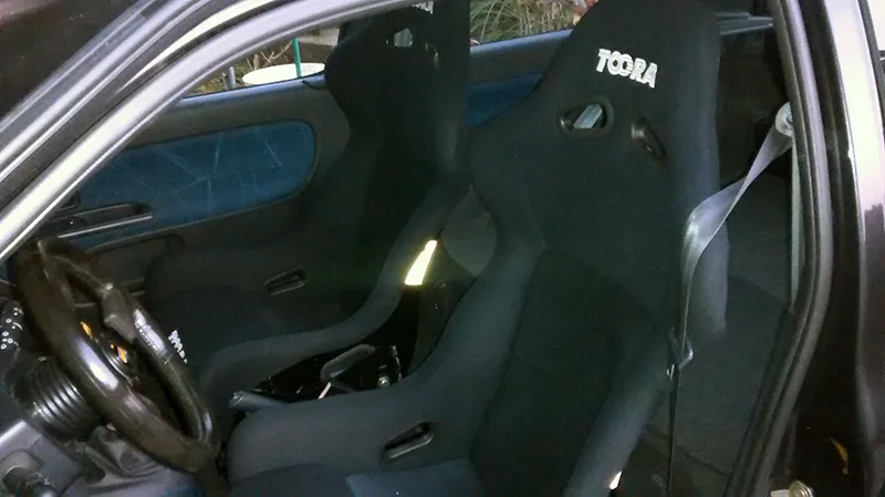 racing_bucket_seats_1.webp