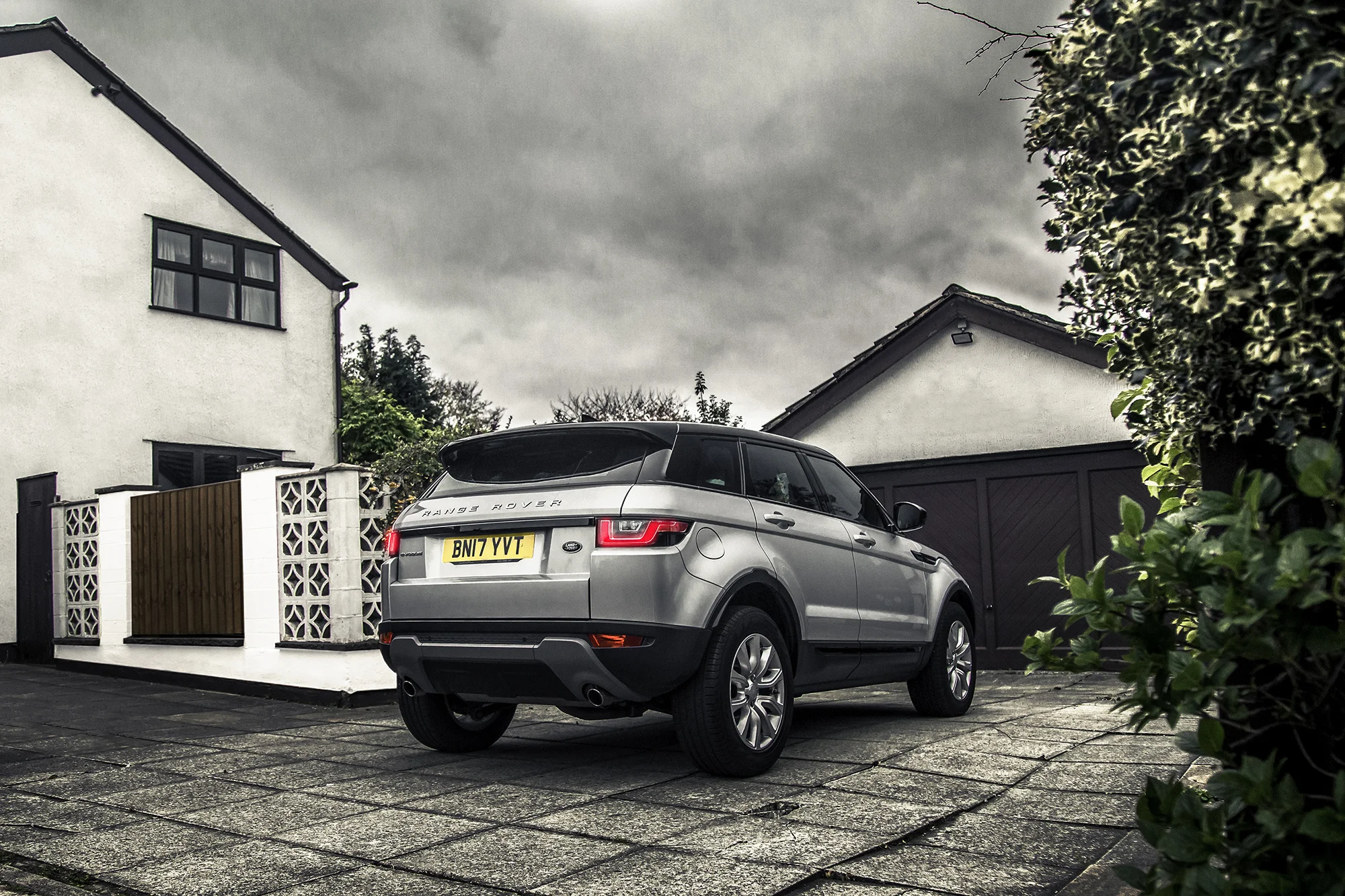 Range-Rover.webp
