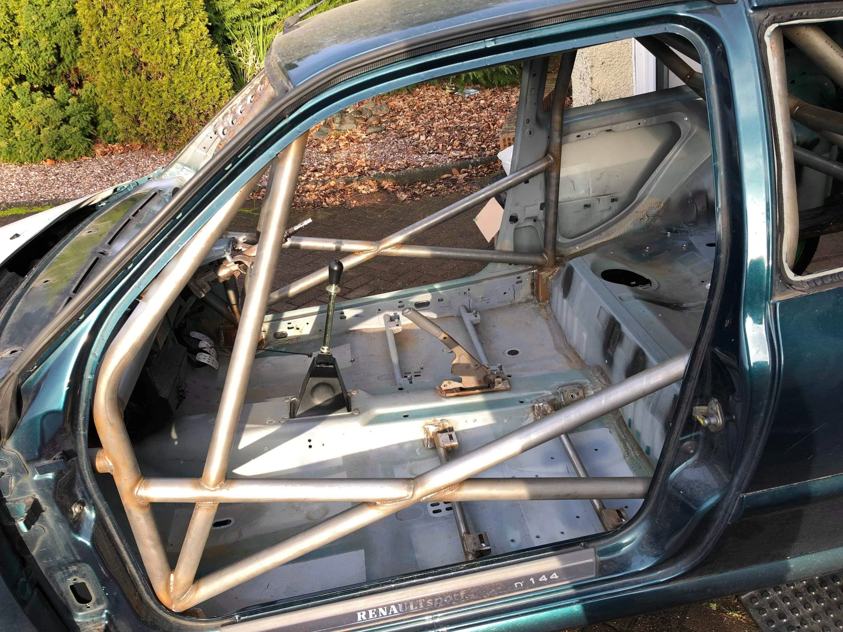 received_956343054561855.webp
