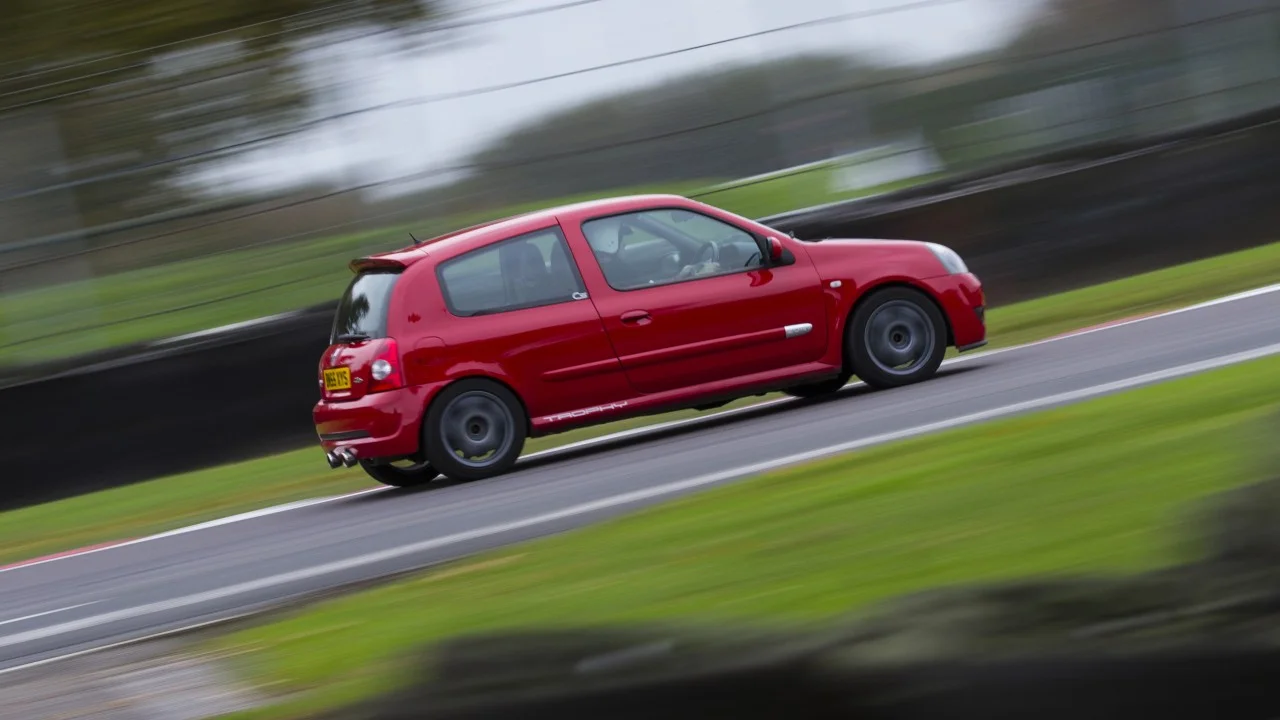 red-trophy-pan-1280x720-52889e2b52461.webp