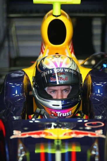 redbullrb5_2009f1car-32.webp