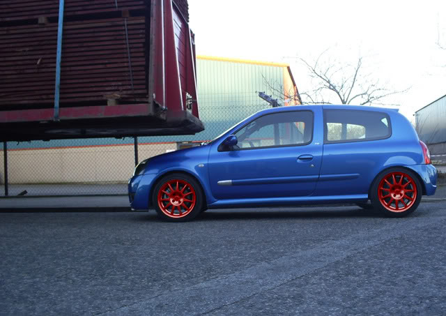 redwheels.jpg redwheels.jpg