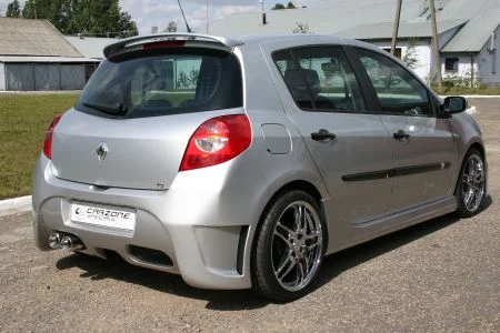 Renault%20Clio%20Shogun%20carzonespecial%2005.webp