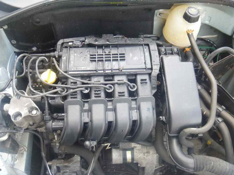 renault-clio-12-16v_engine_13.jpg