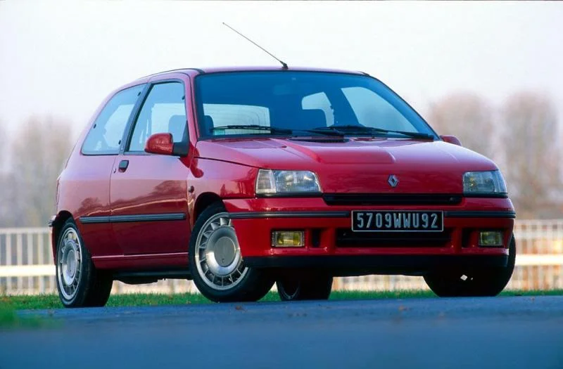 RENAULT-clio-16s-1956.webp