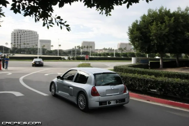 Renault-Clio-2-650x433.webp