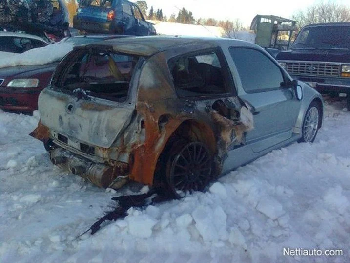 renault-clio-4638789_b_1625614ea05fa20c.webp