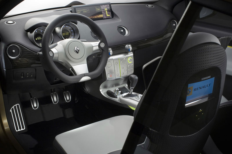 Renault-Clio-Grand-Tour-Concept-interior-2-lg.jpg