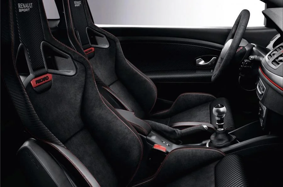 renault-megane-275-trophy-0010.webp