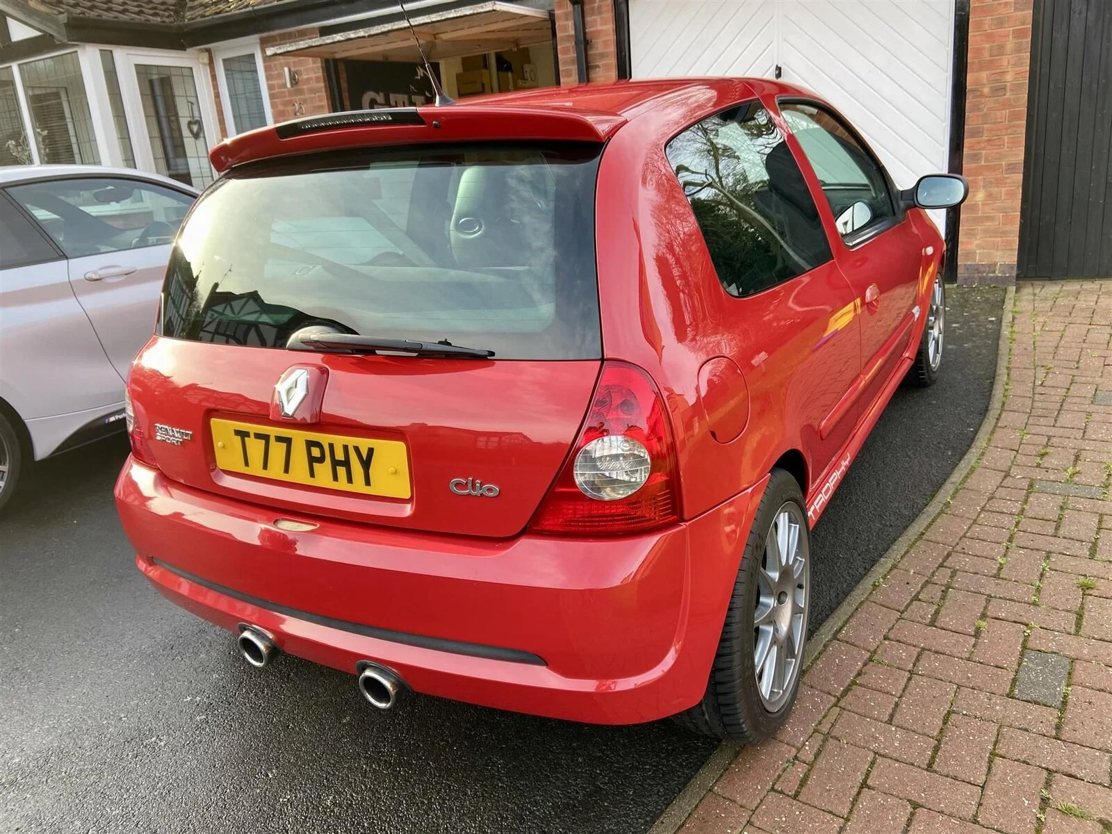 renault-renaultsport-clio-S4217943-2.webp