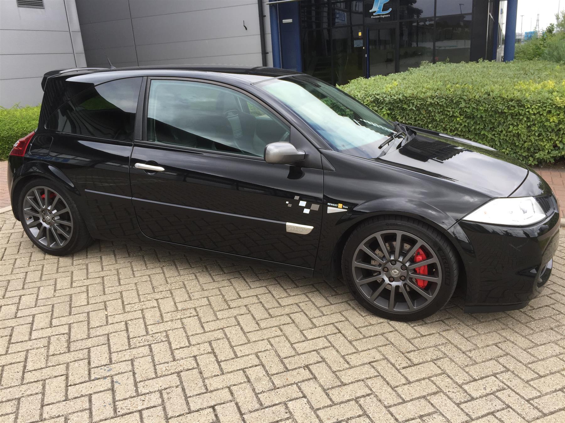renault-renaultsport-megane-renaultsport-f1team-r26-S3004524-2.jpg renault-renaultsport-megane-renaultsport-f1team-r26-S3004524-2.jpg