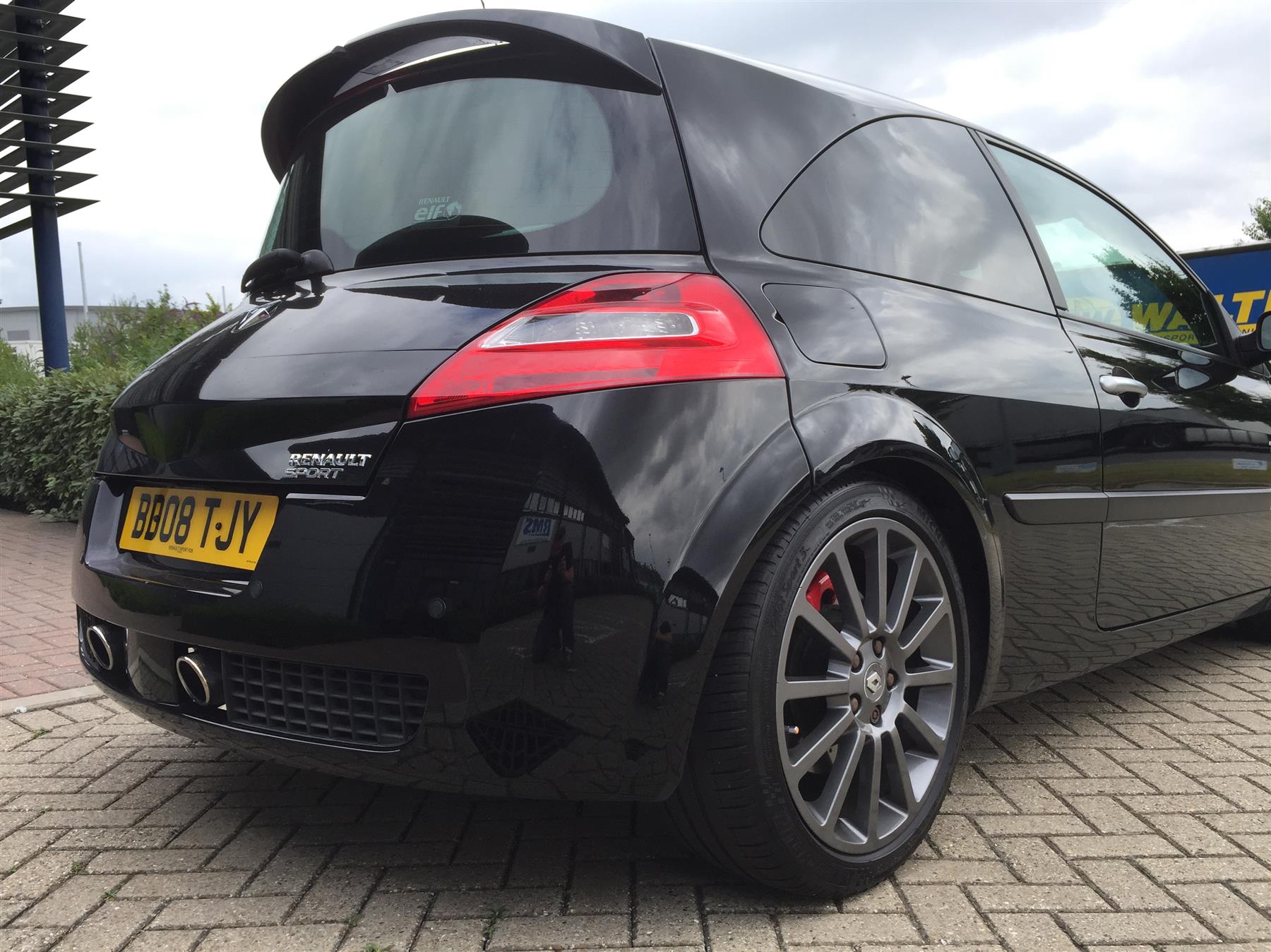 renault-renaultsport-megane-renaultsport-f1team-r26-S3004524-3.jpg renault-renaultsport-megane-renaultsport-f1team-r26-S3004524-3.jpg