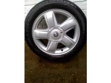 renault_clio_alloy_wheels_92350707961483244.jpg